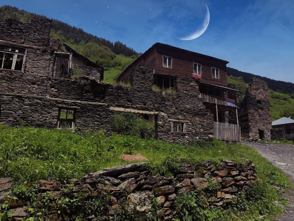 Raul Lushnu Darbaz Bed & Breakfast Mestia Exterior foto