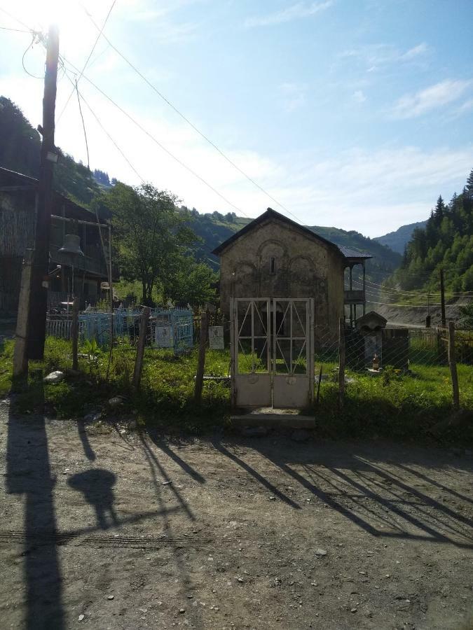 Raul Lushnu Darbaz Bed & Breakfast Mestia Exterior foto