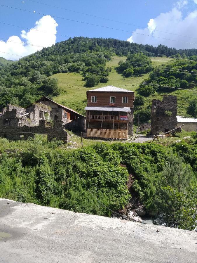 Raul Lushnu Darbaz Bed & Breakfast Mestia Exterior foto