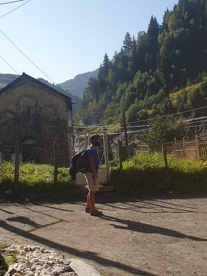 Raul Lushnu Darbaz Bed & Breakfast Mestia Exterior foto